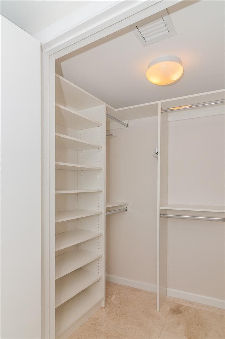465 Brickell Avenue # 419, Miami FL 33131 — 32