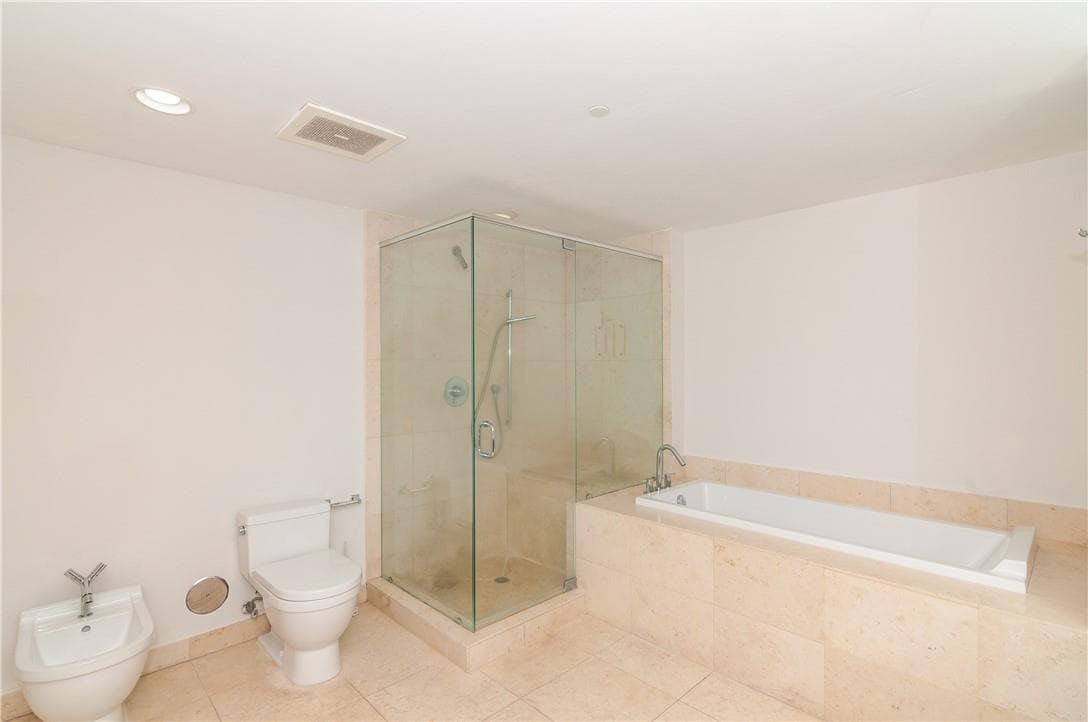 465 Brickell Avenue # 419, Miami FL 33131 — 28