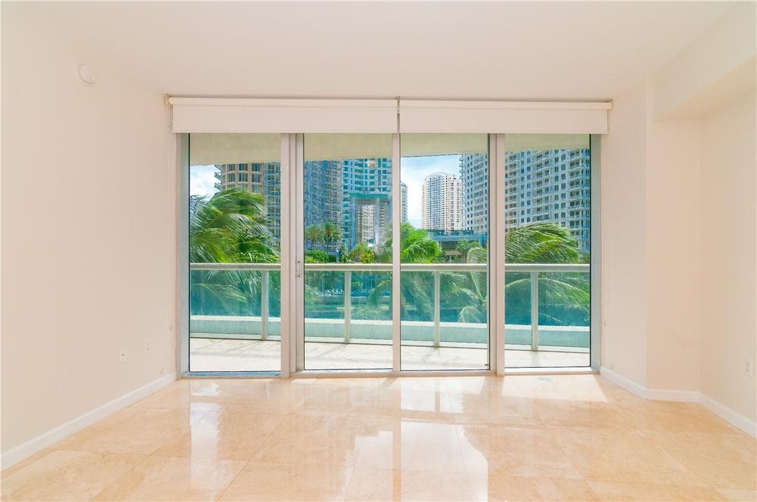 465 Brickell Avenue # 419, Miami FL 33131 — 18
