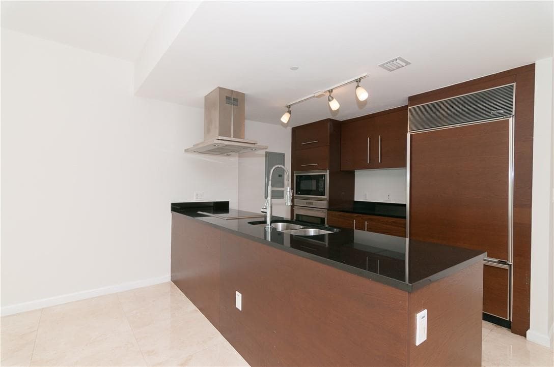 465 Brickell Avenue # 419, Miami FL 33131 — 15
