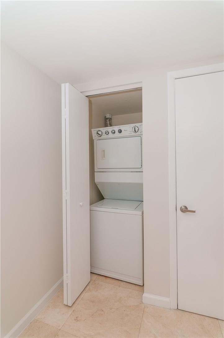 465 Brickell Avenue # 419, Miami FL 33131 — 21