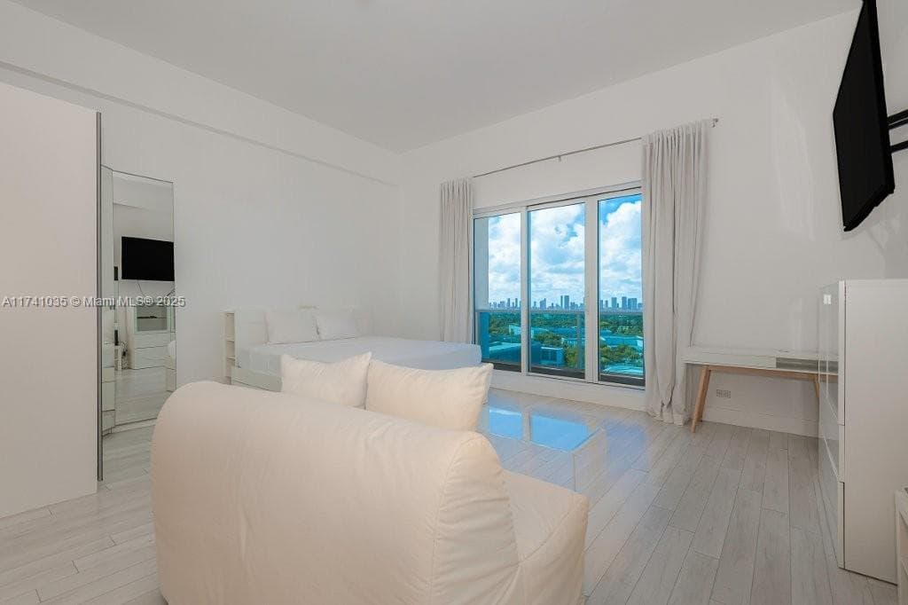 2301 Collins Ave # 1629, Miami Beach FL 33139 — 16