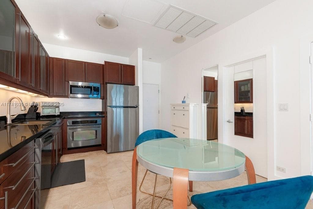 2301 Collins Ave # 1629, Miami Beach FL 33139 — 14