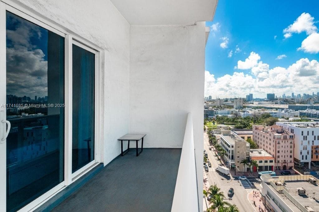2301 Collins Ave # 1629, Miami Beach FL 33139 — 25