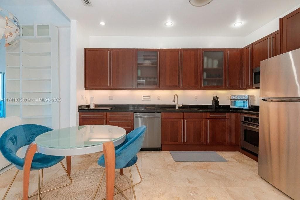 2301 Collins Ave # 1629, Miami Beach FL 33139 — 21