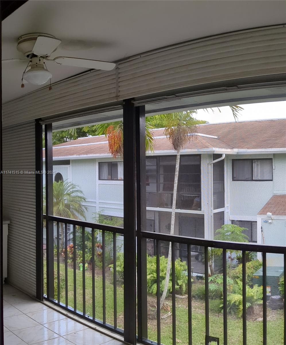 917 NE 199th St # 206, Miami FL 33179 — 16
