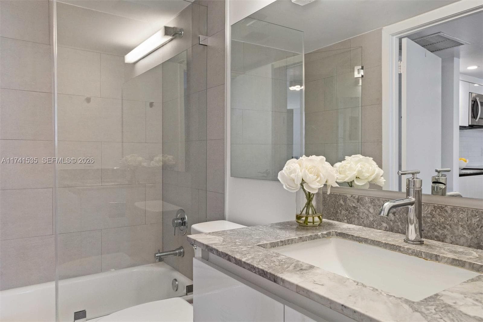 540 Brickell Key Dr # 1519, Miami FL 33131 — 26