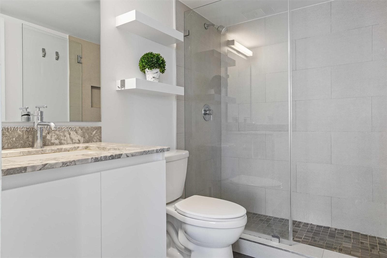 540 Brickell Key Dr # 1519, Miami FL 33131 — 22