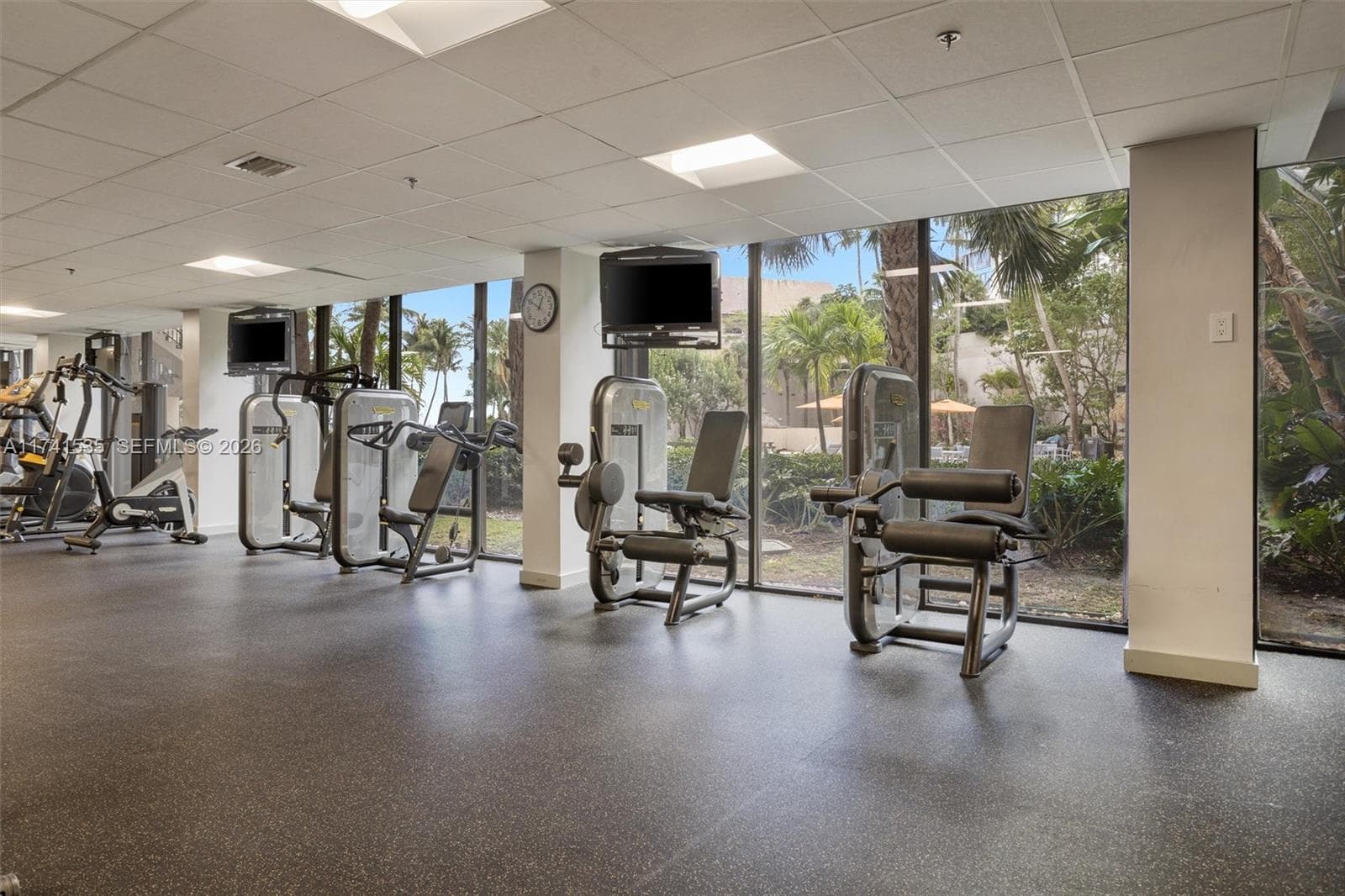 540 Brickell Key Dr # 1519, Miami FL 33131 — 36