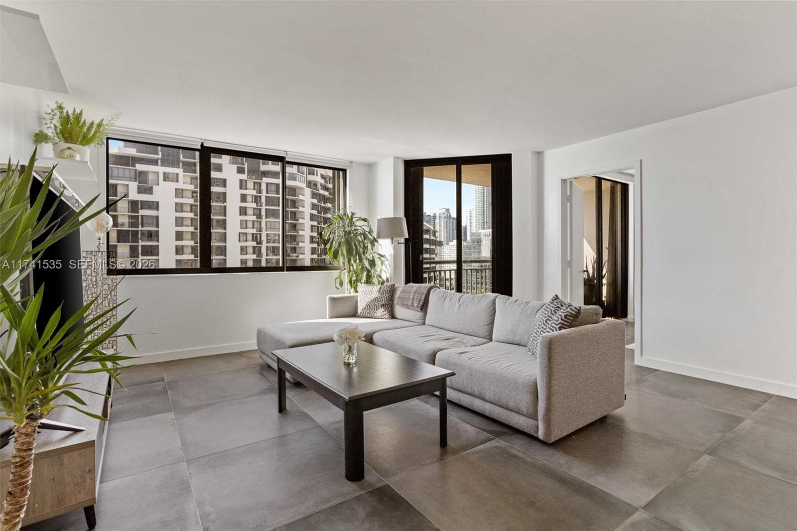 540 Brickell Key Dr # 1519, Miami FL 33131 — 11