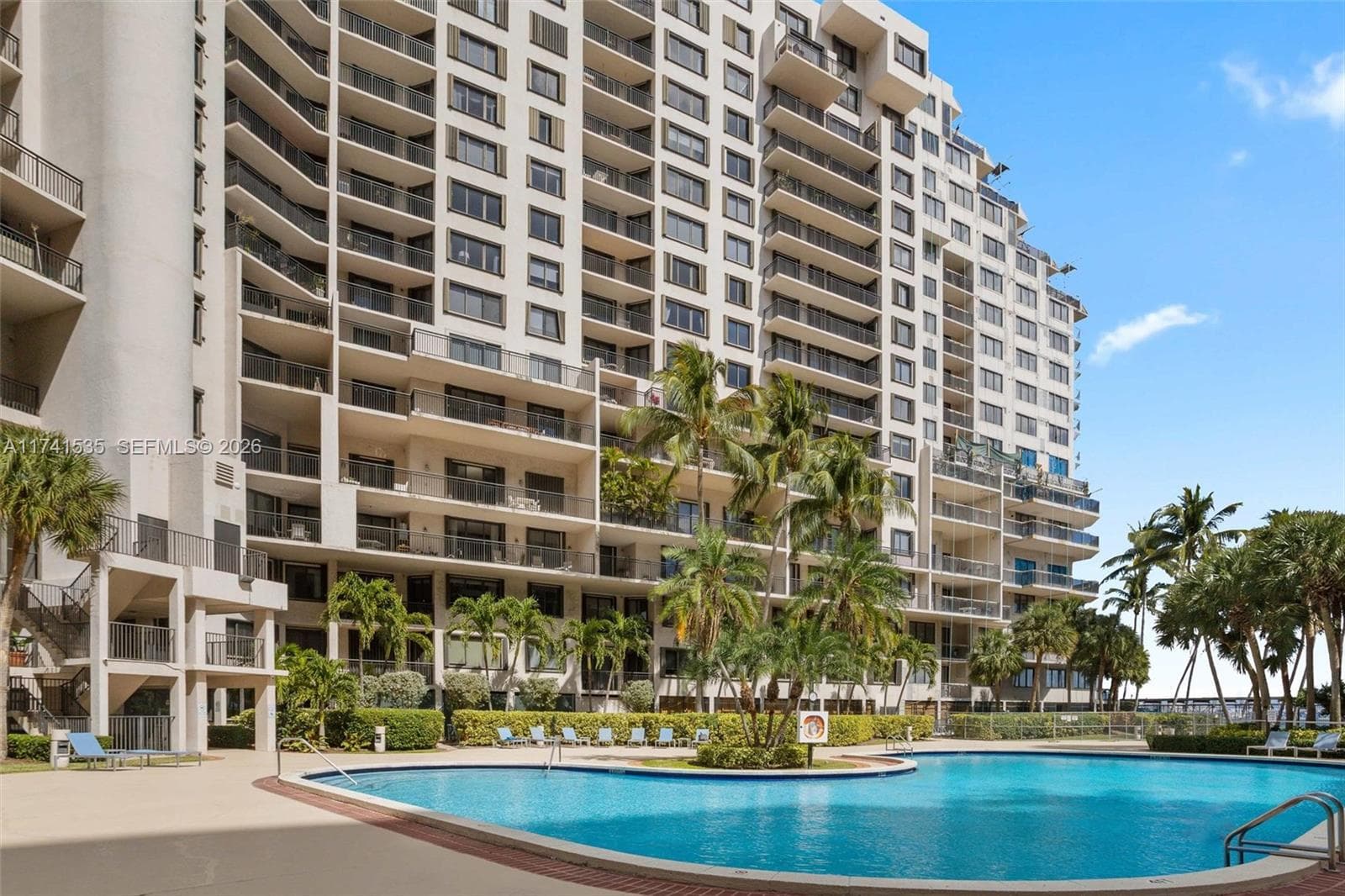 540 Brickell Key Dr # 1519, Miami FL 33131 — 31
