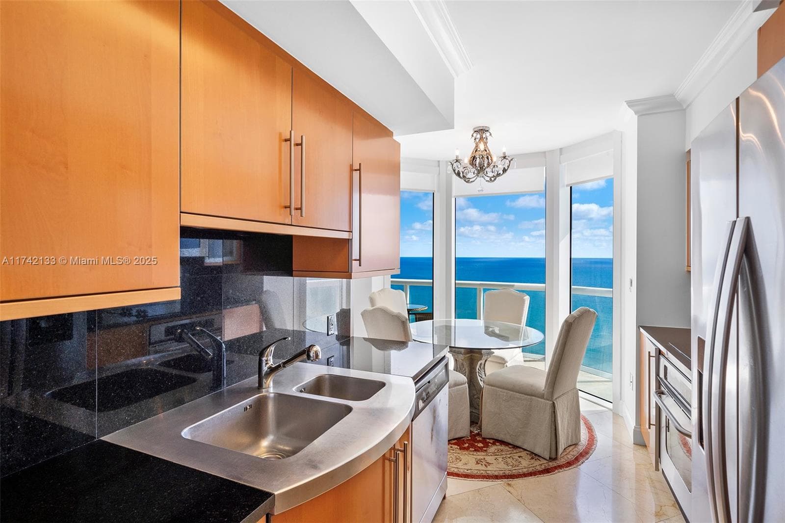 6365 Collins Ave # 3801, Miami Beach FL 33141 — 8