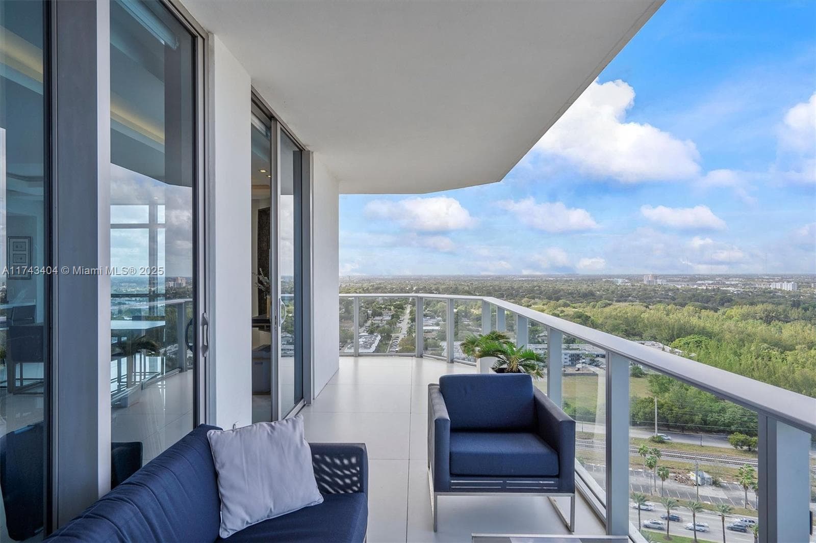 17301 Biscayne Blvd # 2302, North Miami Beach FL 33160 — 56