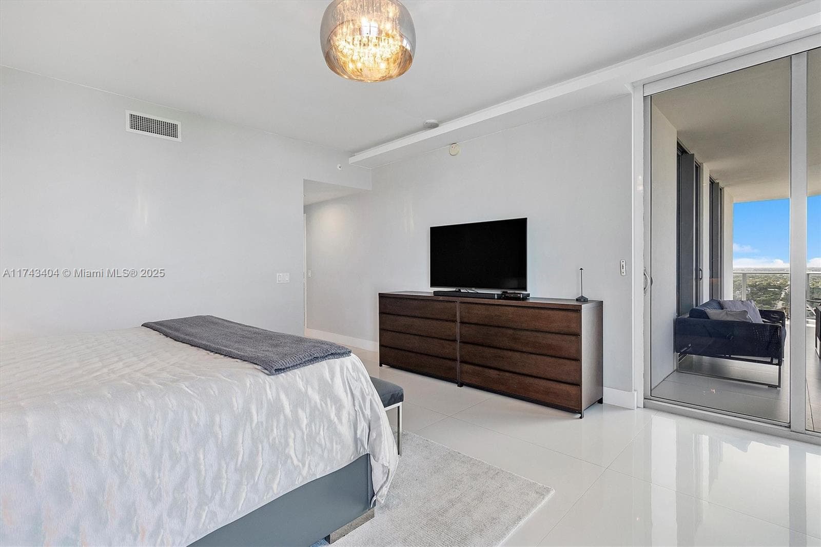 17301 Biscayne Blvd # 2302, North Miami Beach FL 33160 — 42