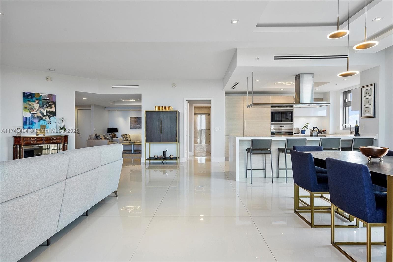 17301 Biscayne Blvd # 2302, North Miami Beach FL 33160 — 16