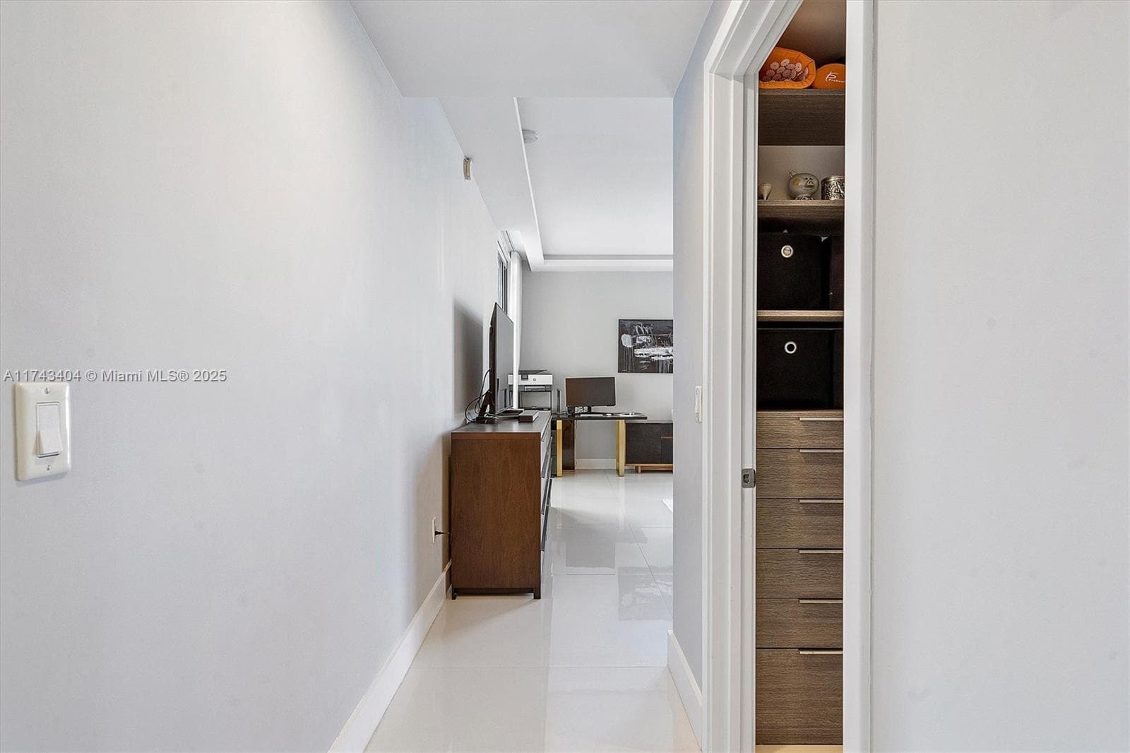 17301 Biscayne Blvd # 2302, North Miami Beach FL 33160 — 36