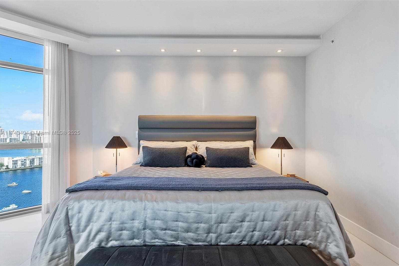 17301 Biscayne Blvd # 2302, North Miami Beach FL 33160 — 38