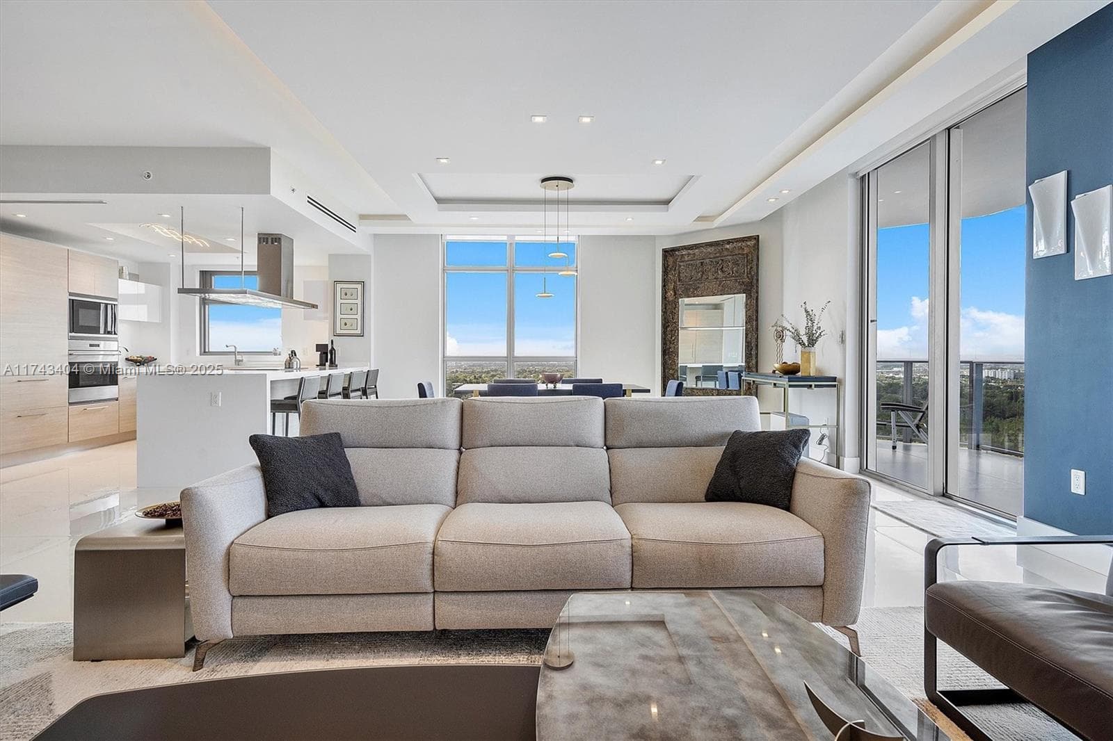 17301 Biscayne Blvd # 2302, North Miami Beach FL 33160 — 11