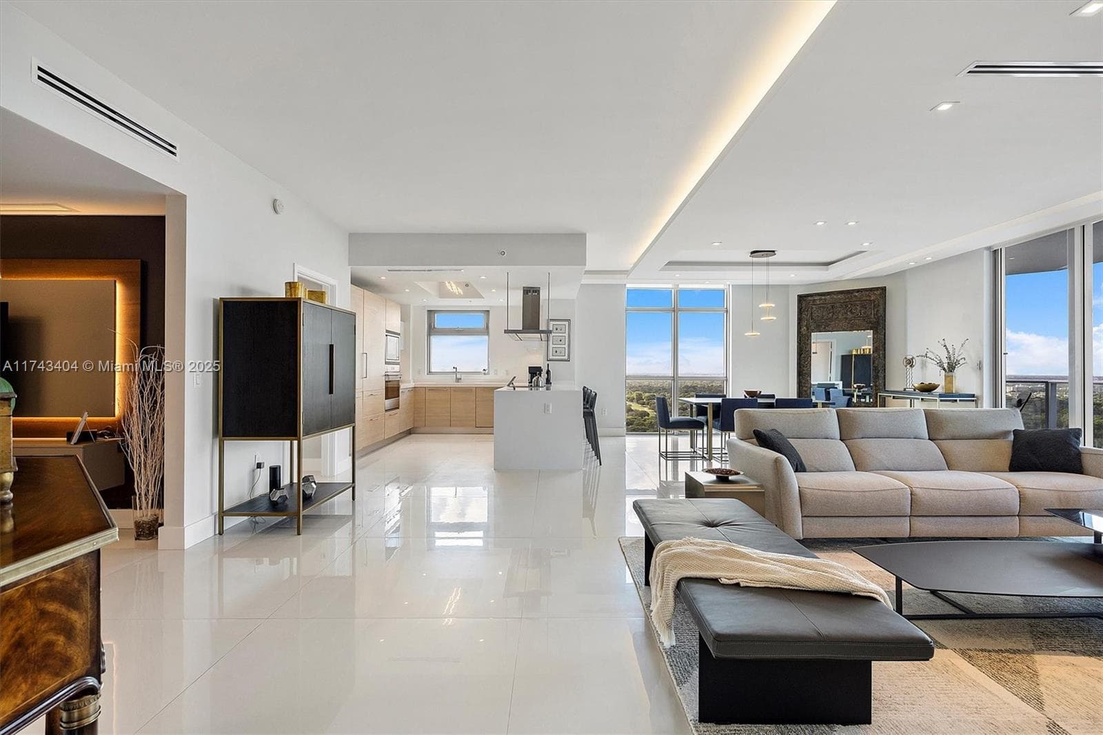 17301 Biscayne Blvd # 2302, North Miami Beach FL 33160 — 35