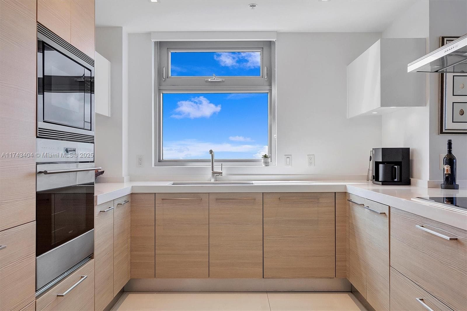 17301 Biscayne Blvd # 2302, North Miami Beach FL 33160 — 21