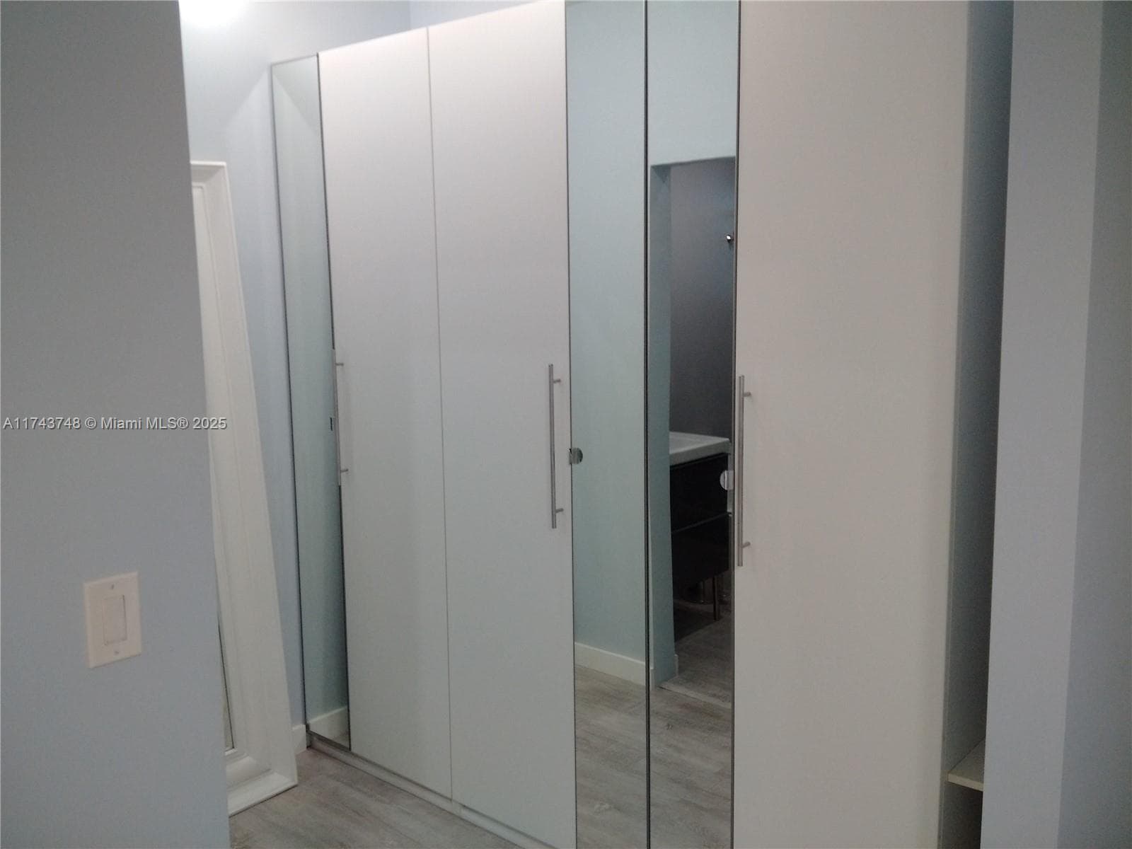 1525 Meridian Ave # 104, Miami Beach FL 33139 — 11