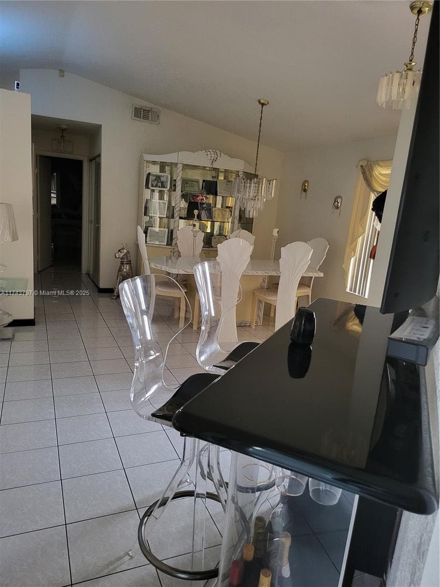 6771 NW 199th Ter, Hialeah FL 33015 — 7