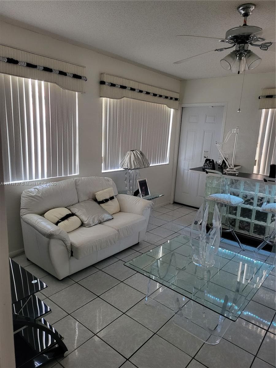 6771 NW 199th Ter, Hialeah FL 33015 — 36