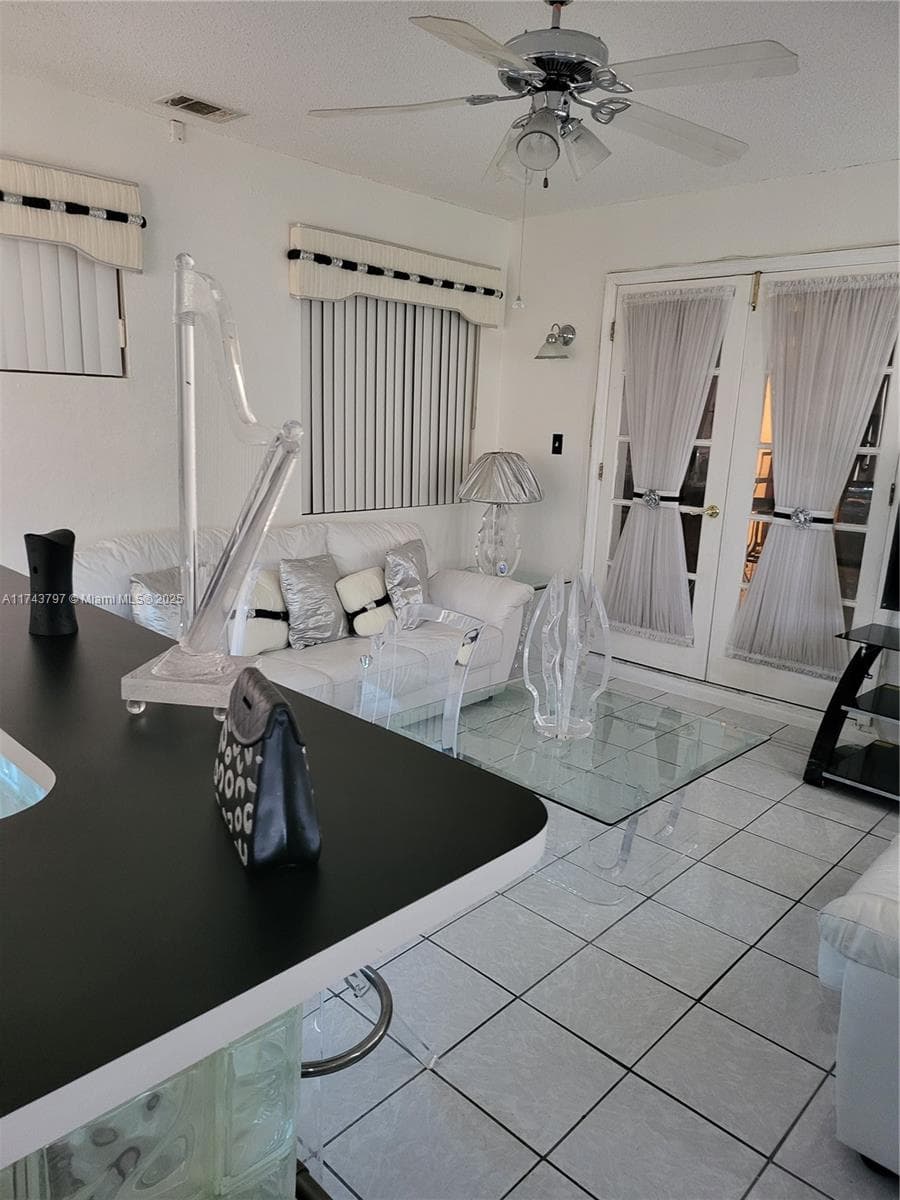 6771 NW 199th Ter, Hialeah FL 33015 — 5