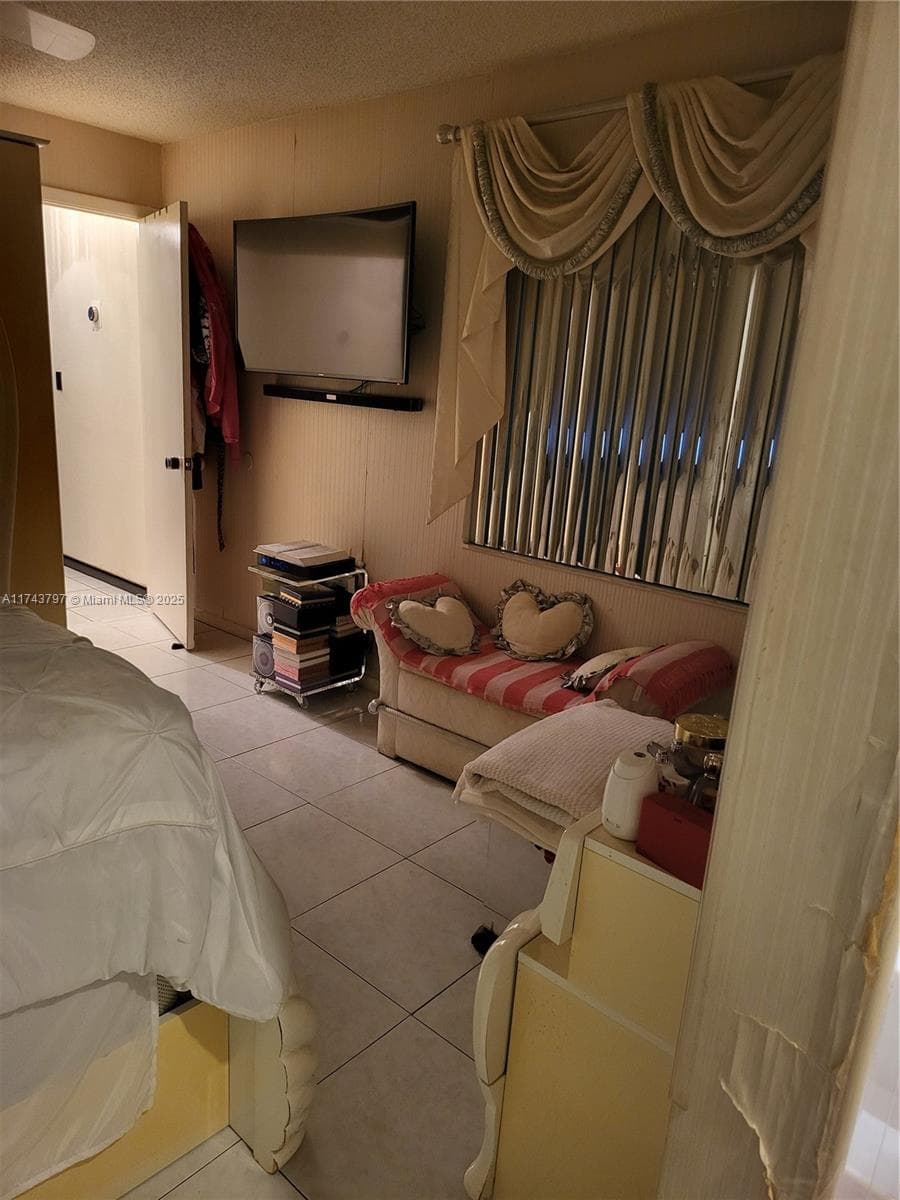 6771 NW 199th Ter, Hialeah FL 33015 — 24