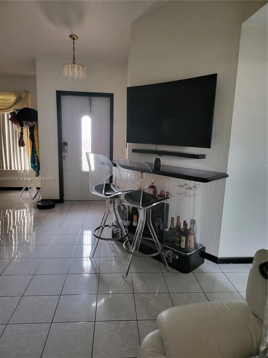 6771 NW 199th Ter, Hialeah FL 33015 — 14