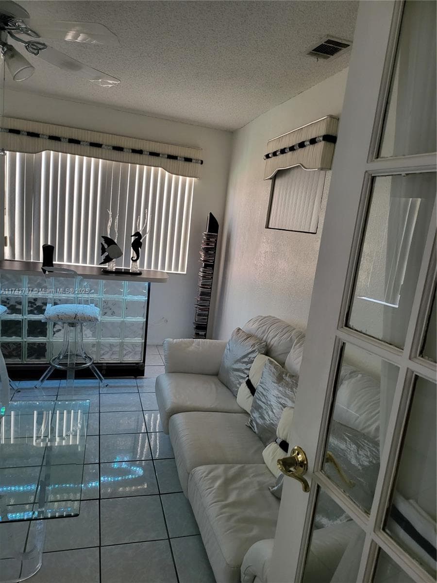 6771 NW 199th Ter, Hialeah FL 33015 — 37