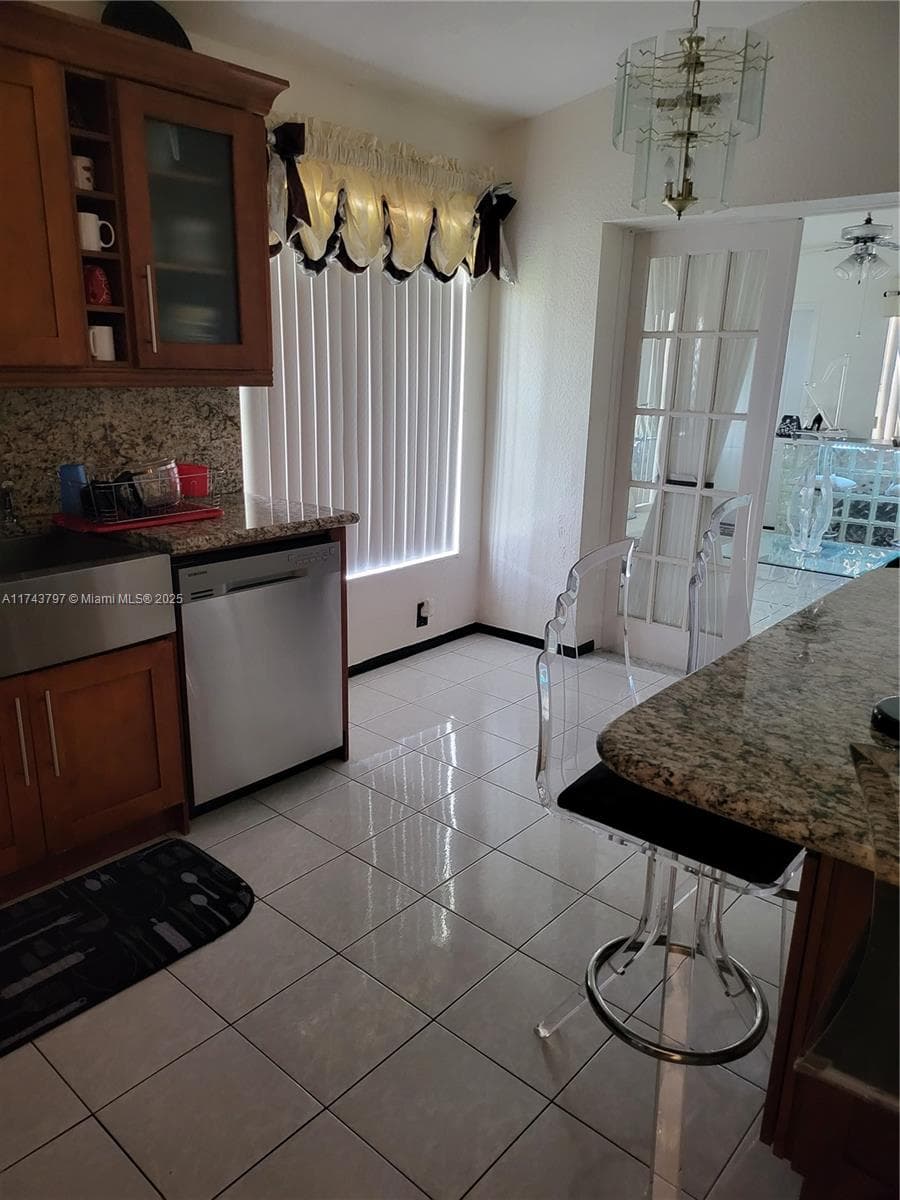 6771 NW 199th Ter, Hialeah FL 33015 — 40