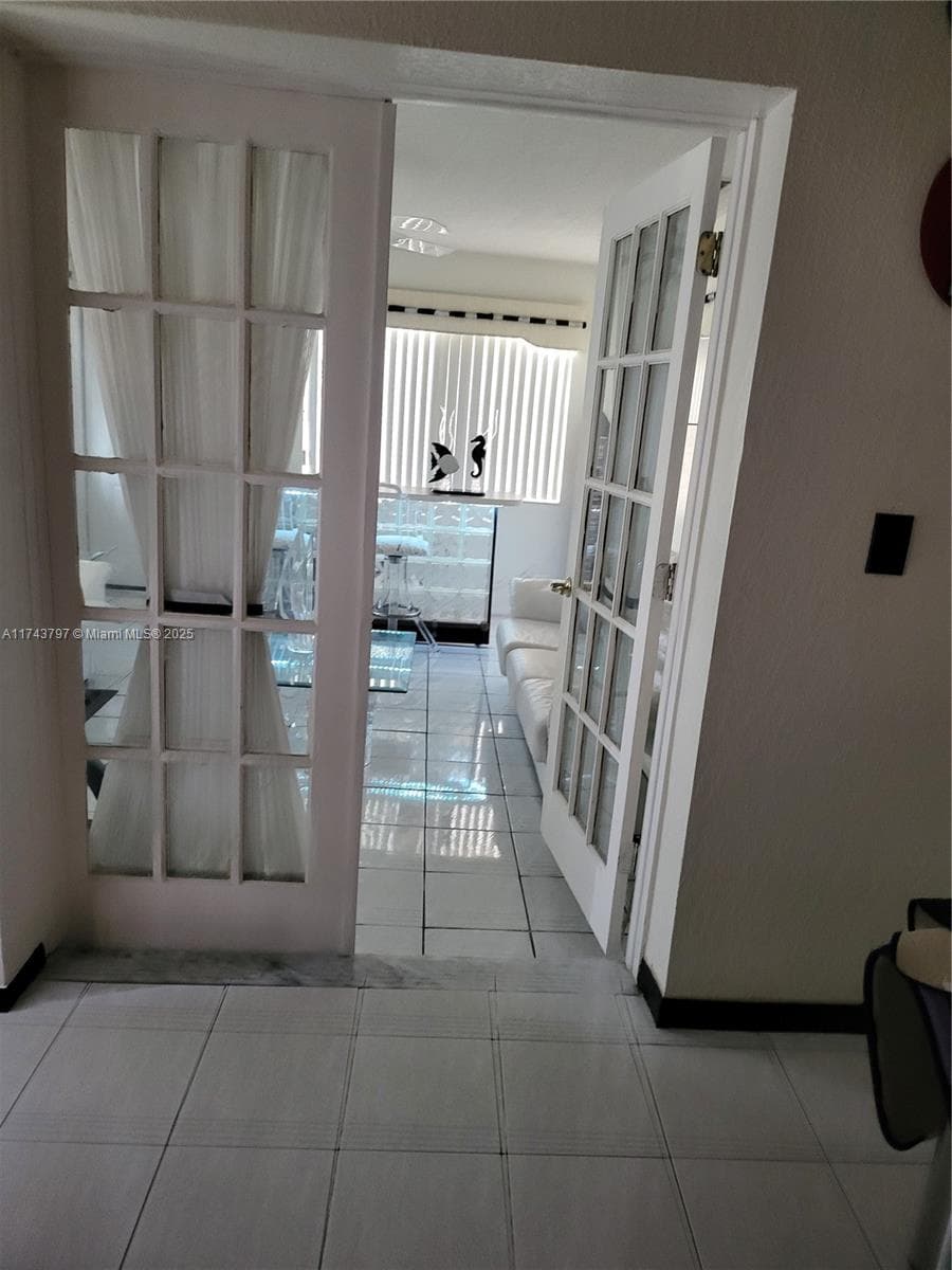 6771 NW 199th Ter, Hialeah FL 33015 — 35