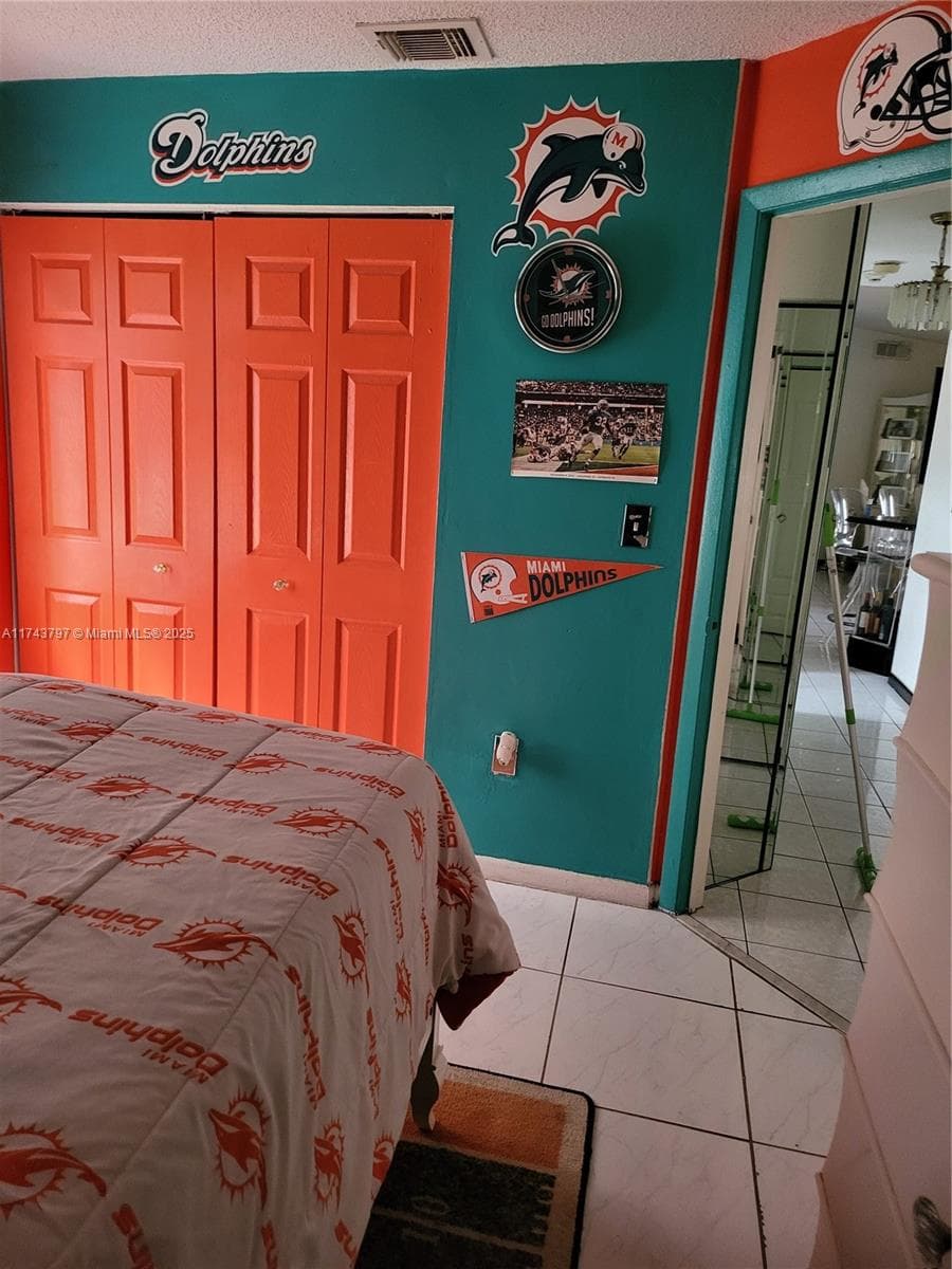 6771 NW 199th Ter, Hialeah FL 33015 — 8