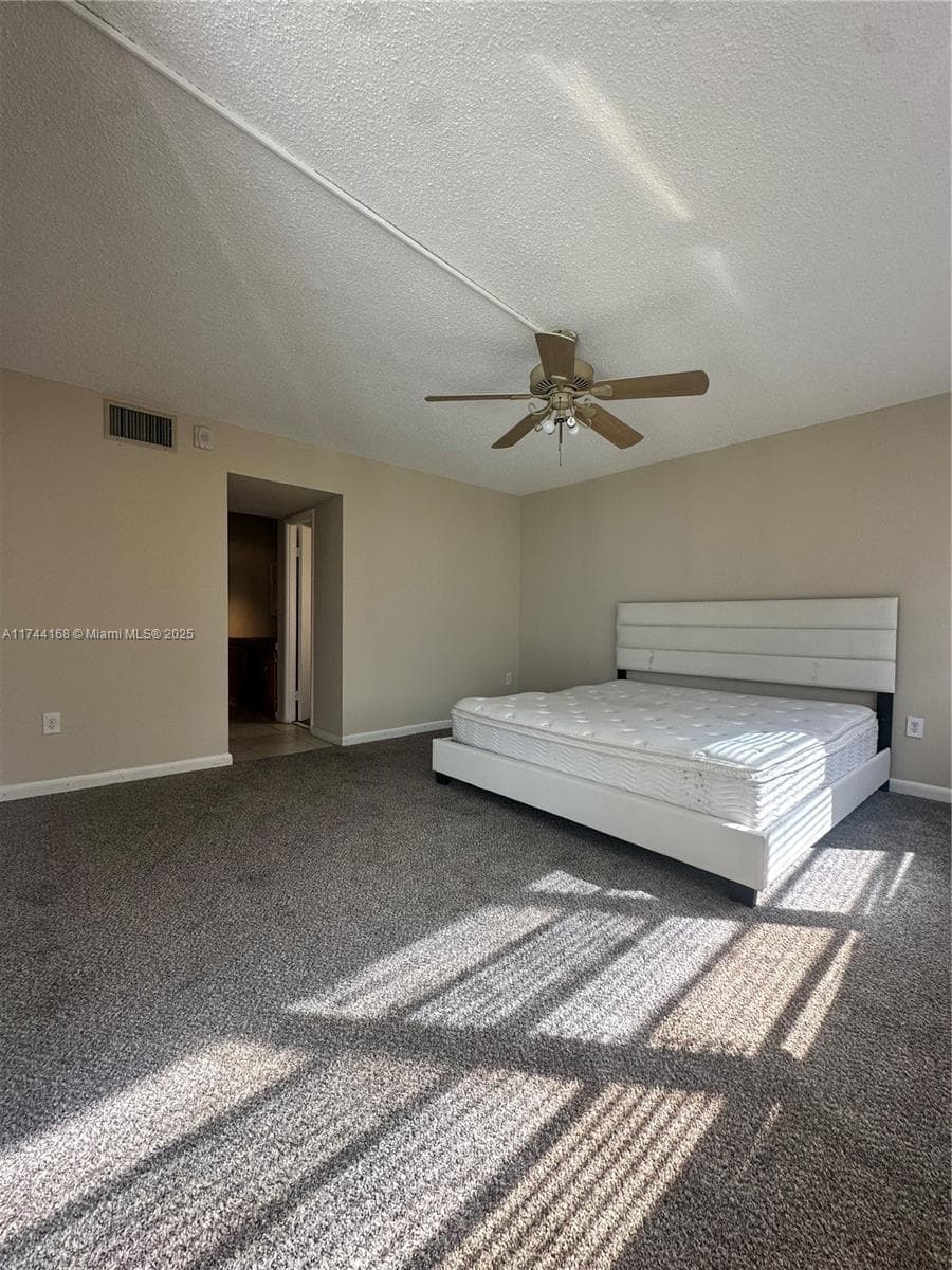 1750 NE 191st St # 4, Miami FL 33179 — 8