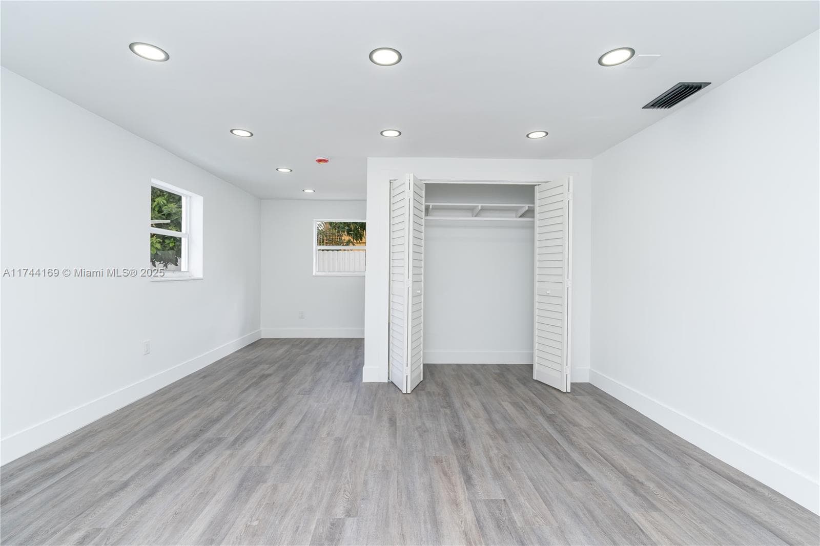 805 Sultan Ave, Opa-Locka FL 33054 — 22