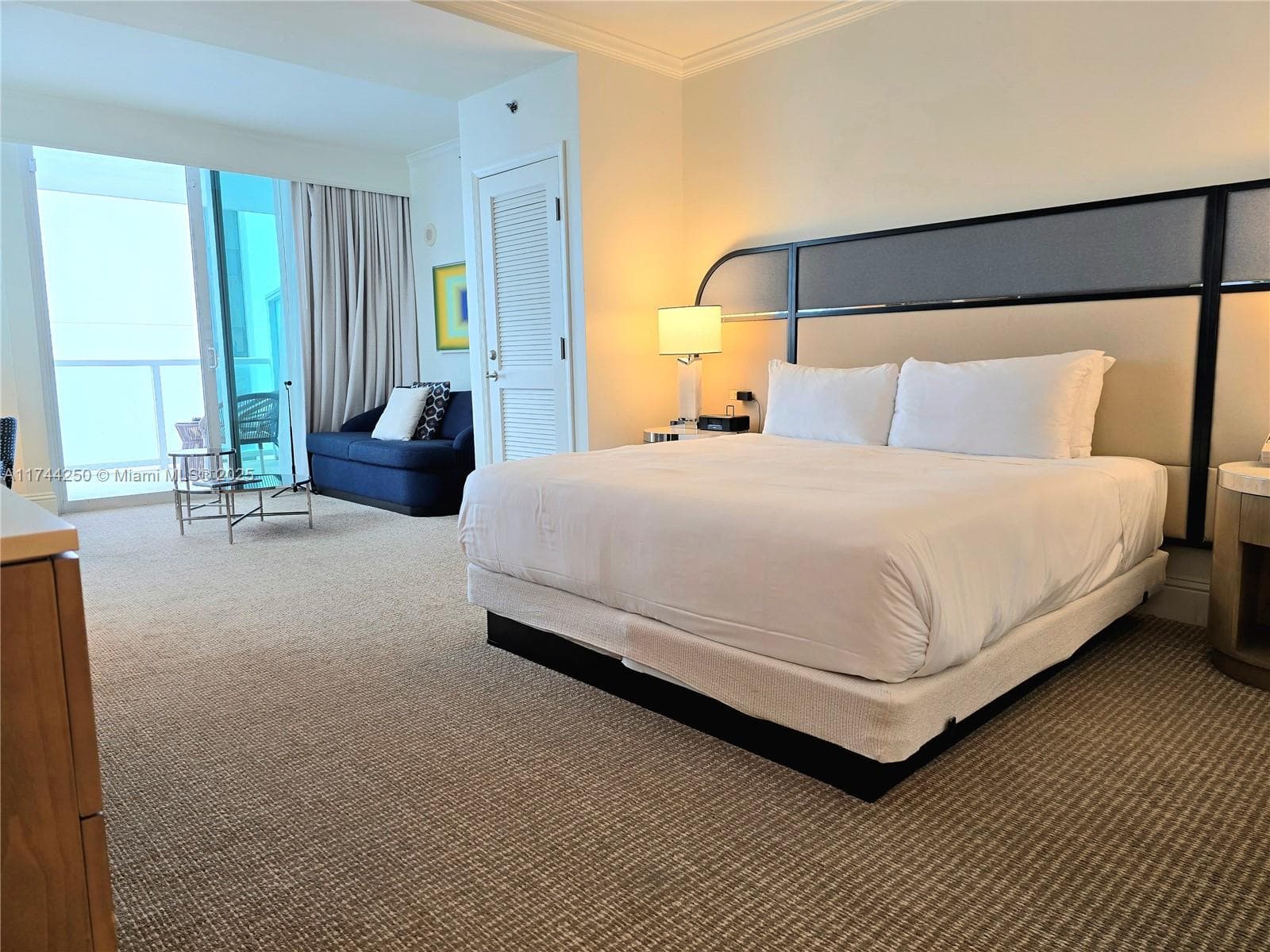 4401 Collins Ave # 1401, Miami Beach FL 33140 — 2