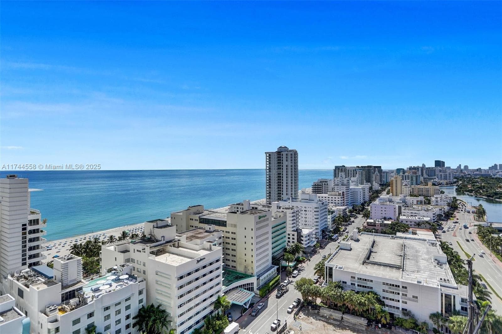 4401 Collins Ave, Miami Beach FL 33140 — 1