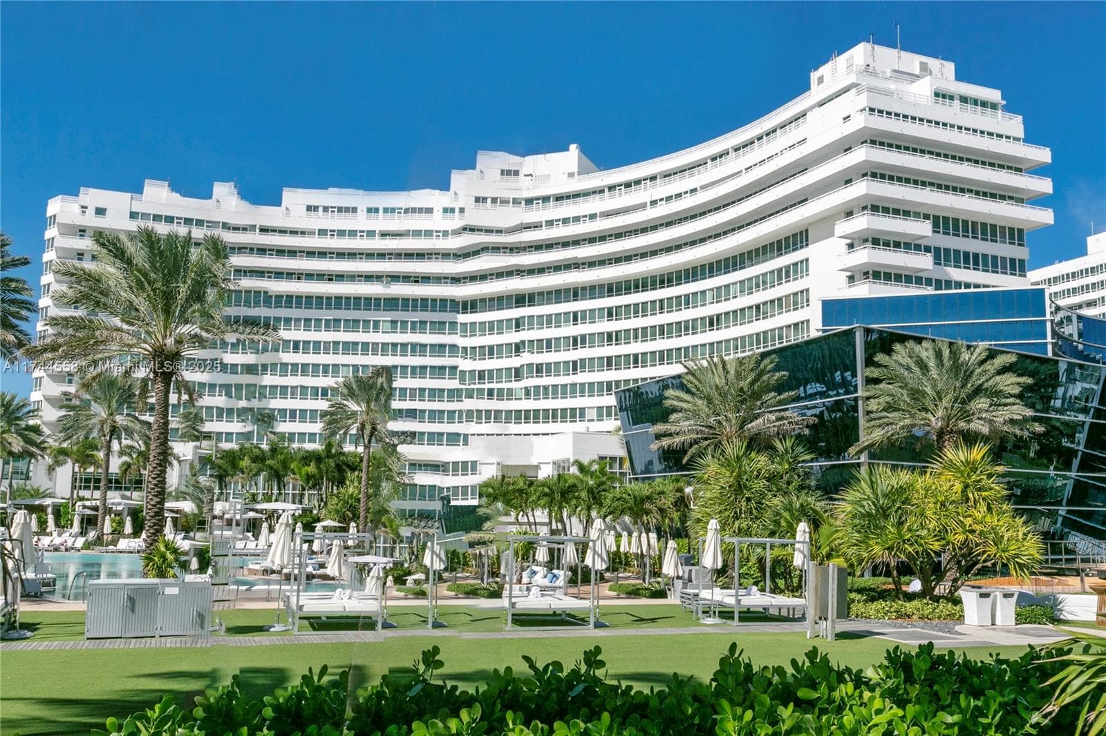 4401 Collins Ave, Miami Beach FL 33140 — 49