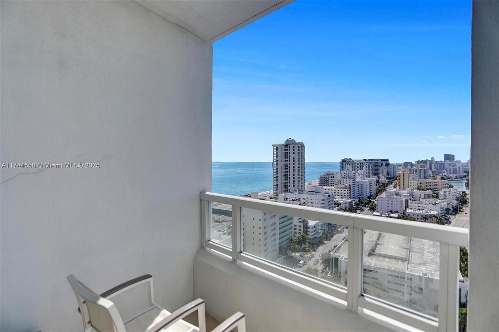 4401 Collins Ave, Miami Beach FL 33140 — 18