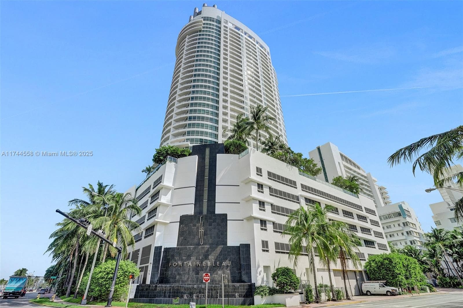 4401 Collins Ave, Miami Beach FL 33140 — 51