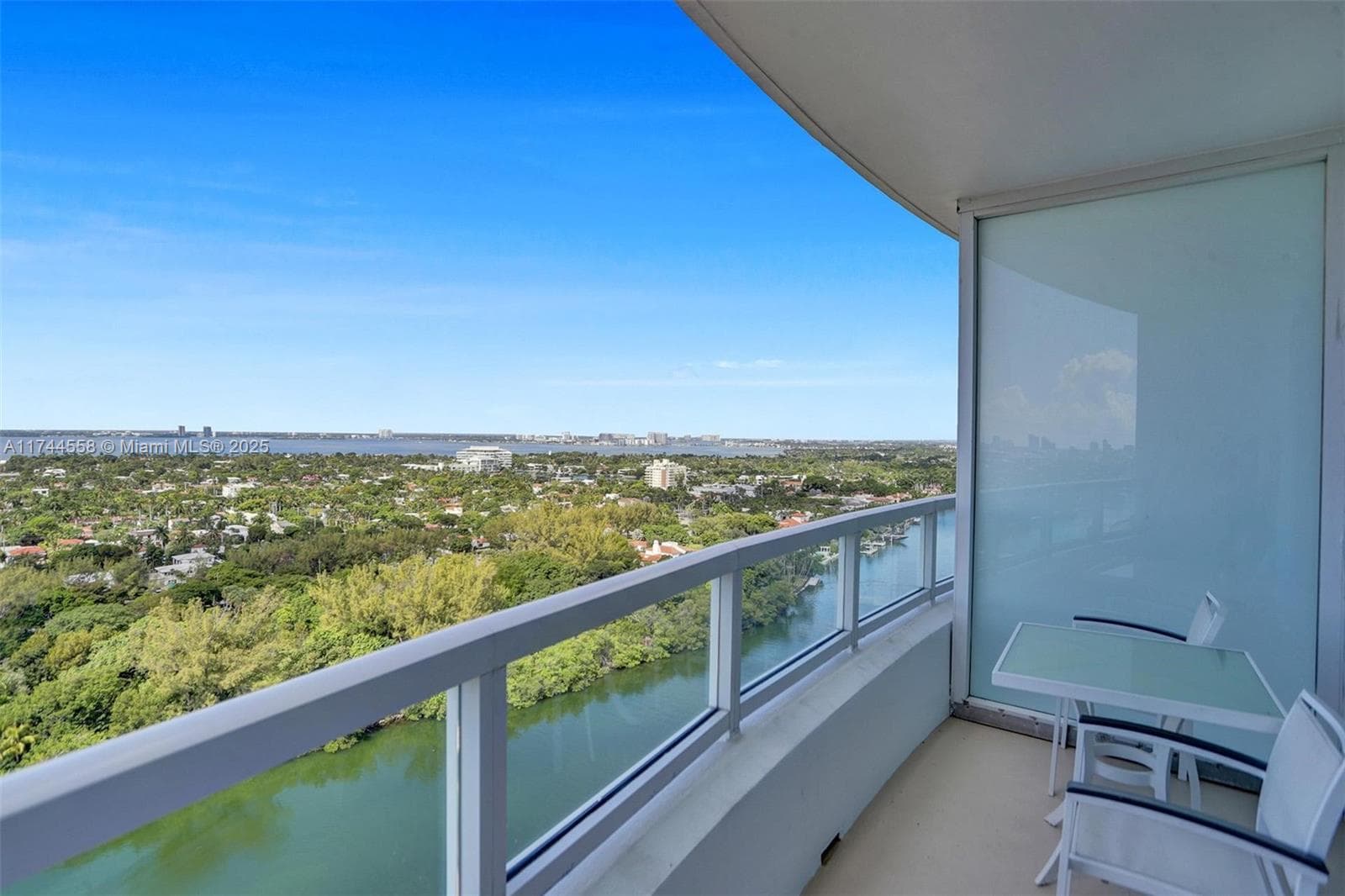 4401 Collins Ave, Miami Beach FL 33140 — 44