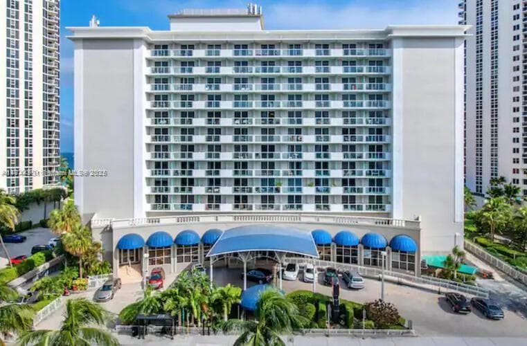 19201 Collins Ave # 435, Sunny Isles Beach FL 33160 — 1