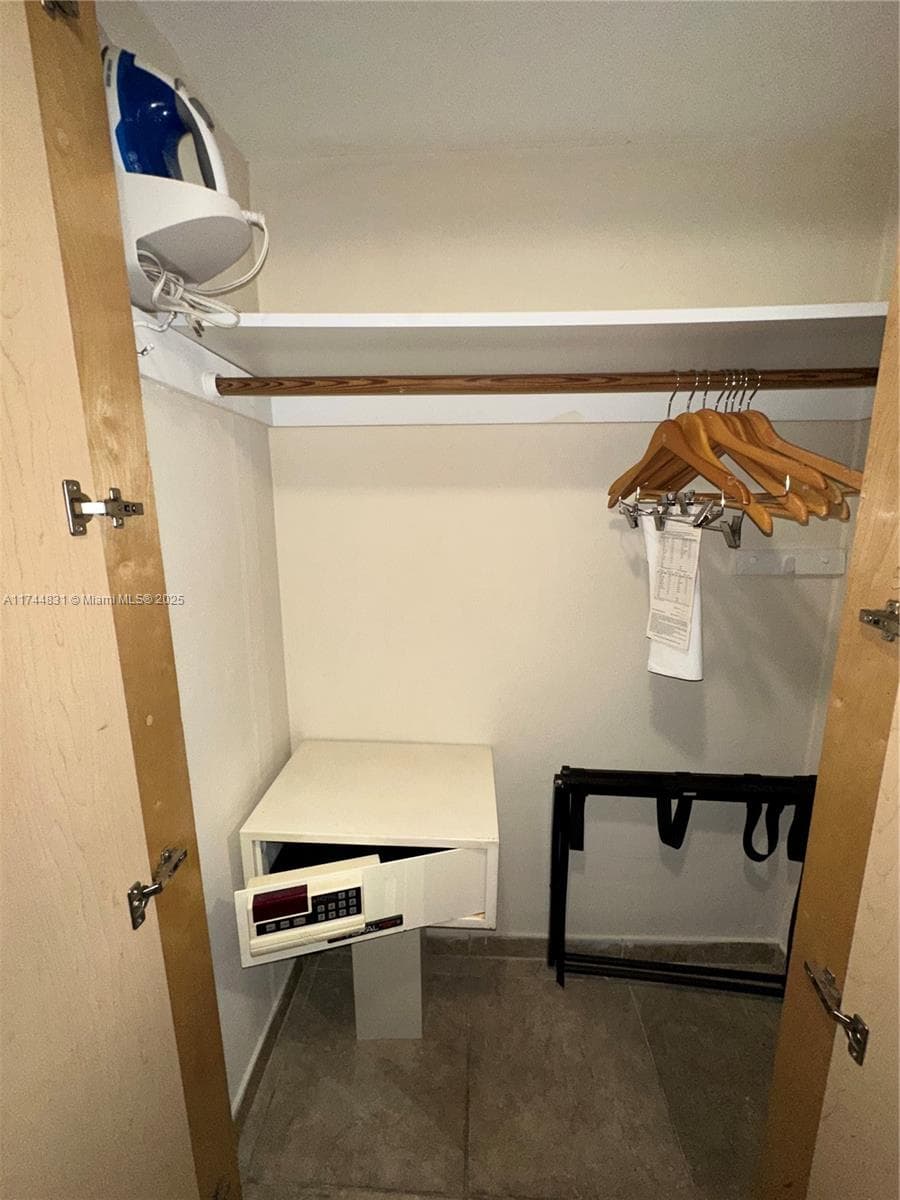 19201 Collins Ave # 435, Sunny Isles Beach FL 33160 — 9