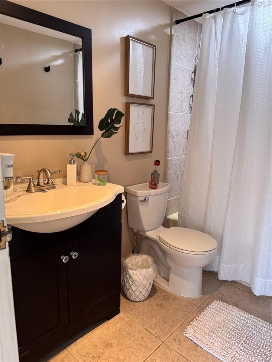 1225 NE 124th St # 33A, North Miami FL 33161 — 27