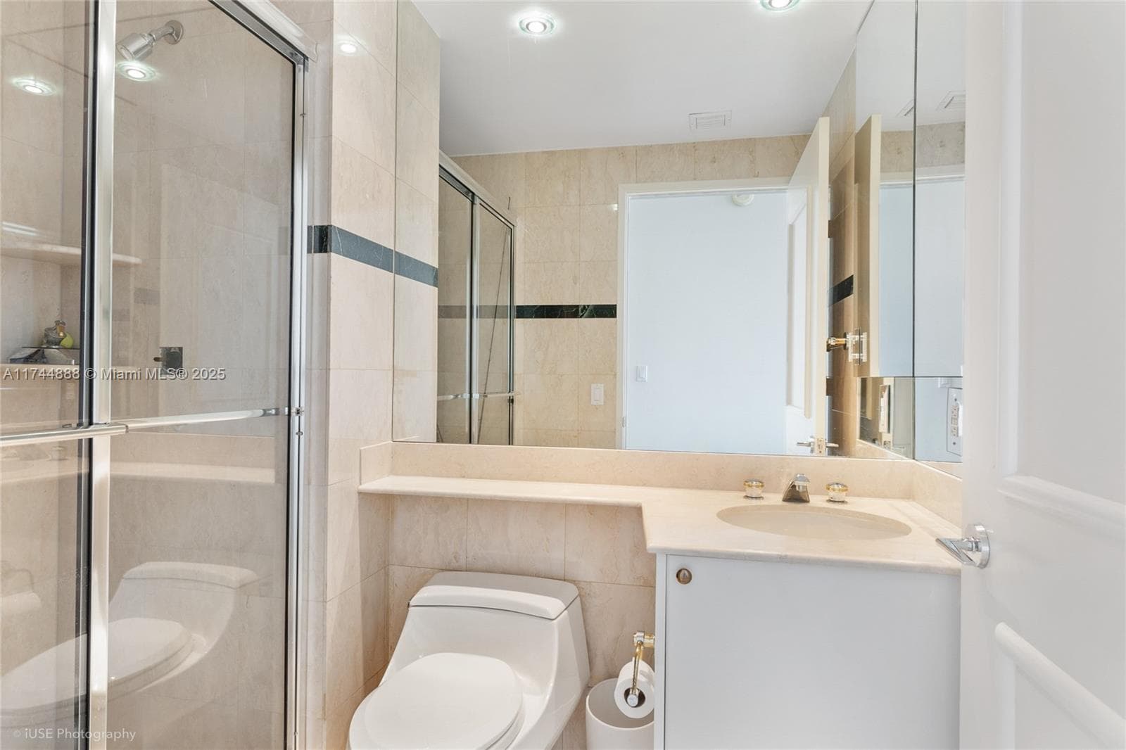 785 Crandon Blvd, Key Biscayne FL 33149 — 12