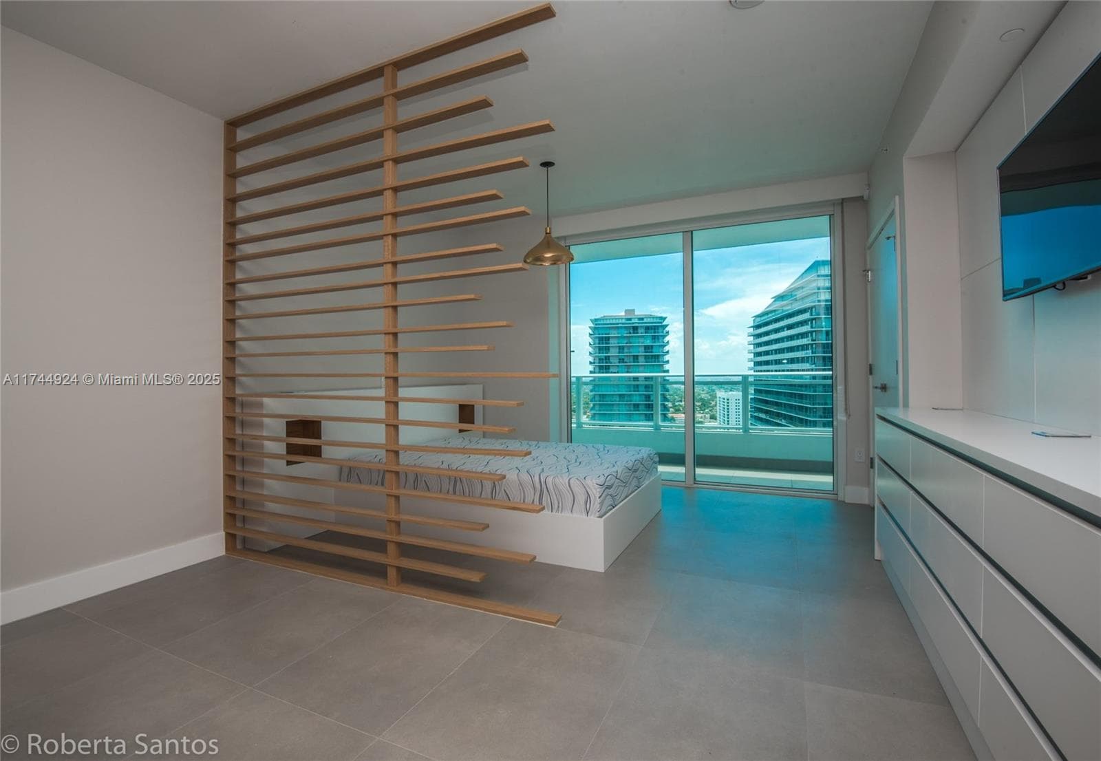 1080 Brickell Ave # 3205, Miami FL 33131 — 7