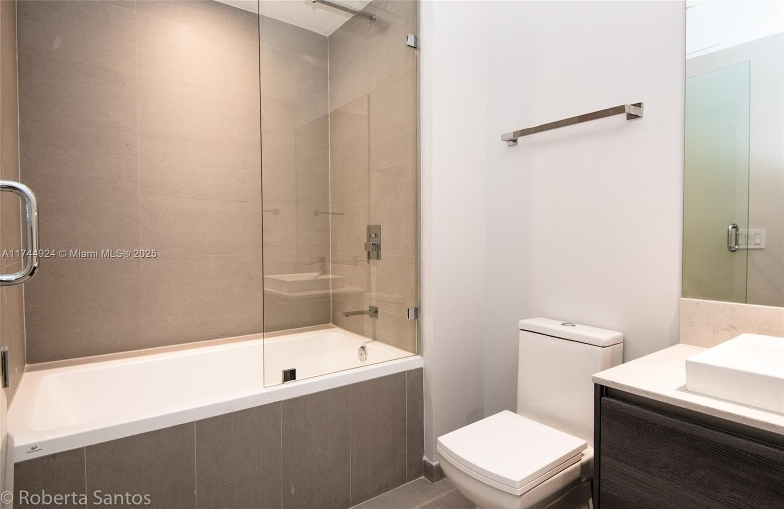 1080 Brickell Ave # 3205, Miami FL 33131 — 5
