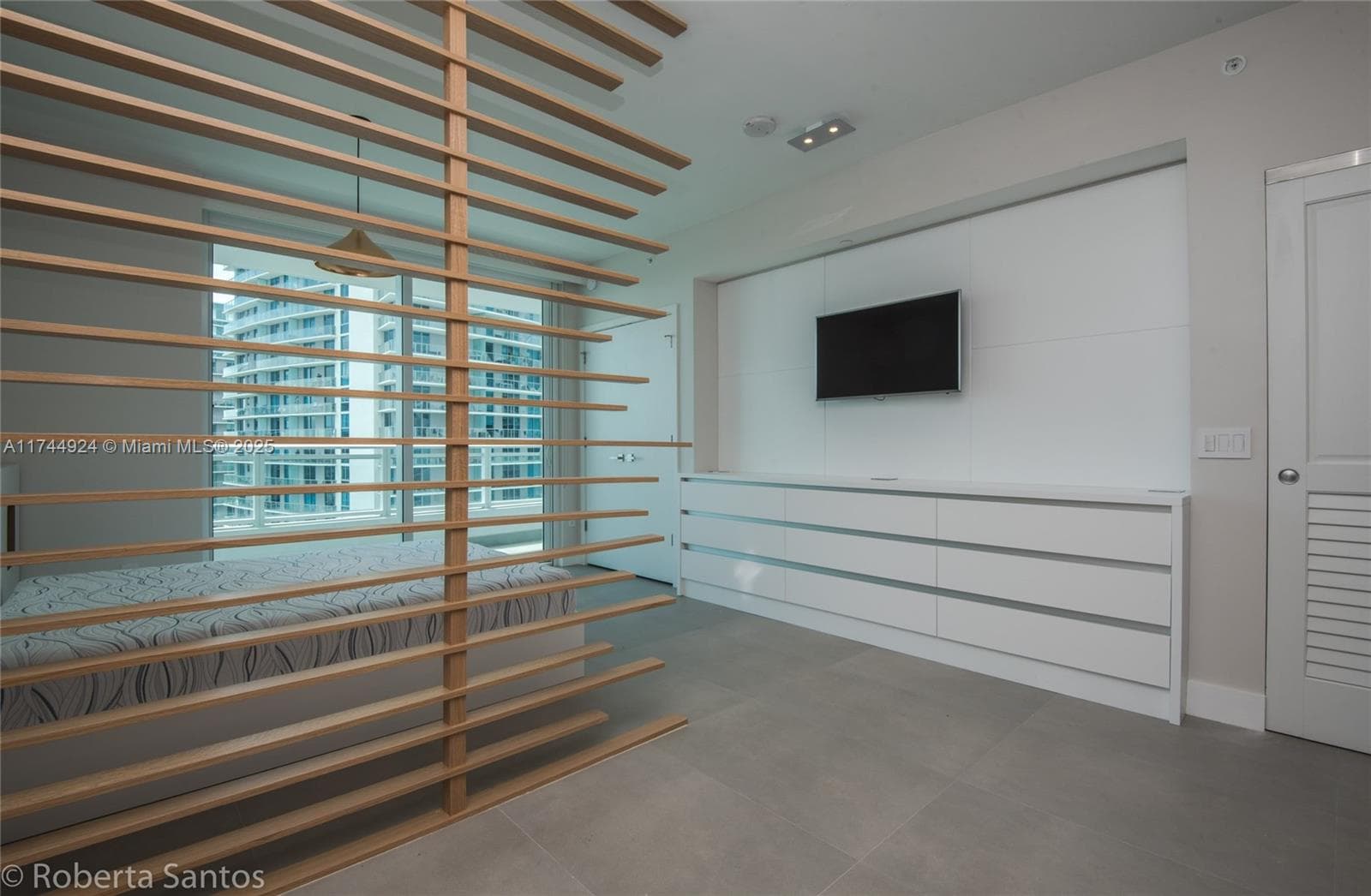 1080 Brickell Ave # 3205, Miami FL 33131 — 8