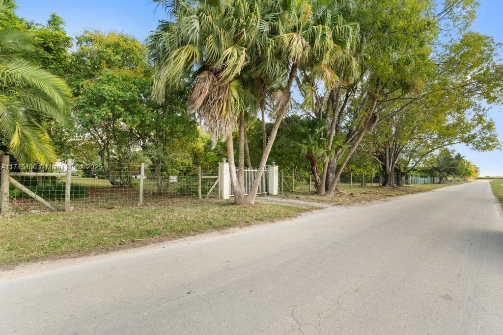 37255 SW 214th Ave, Homestead FL 33034 — 31
